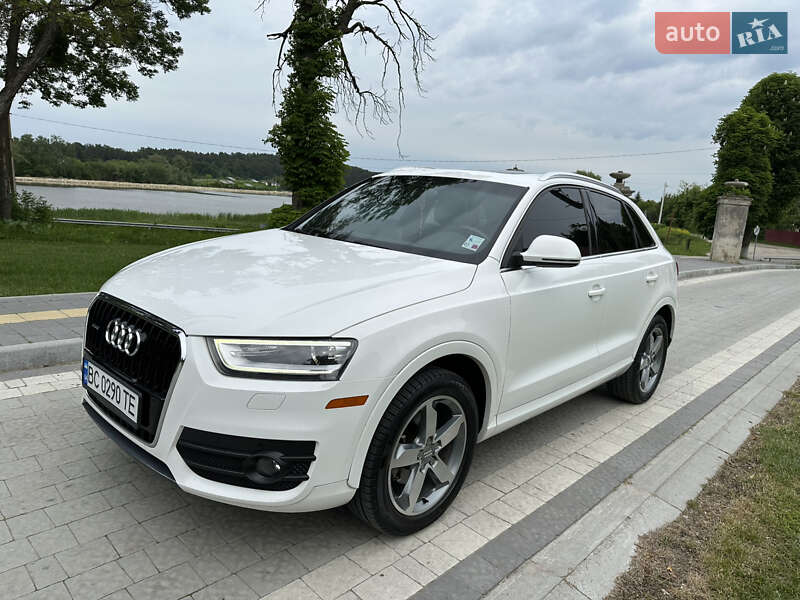 Позашляховик / Кросовер Audi Q3 2014 в Львові