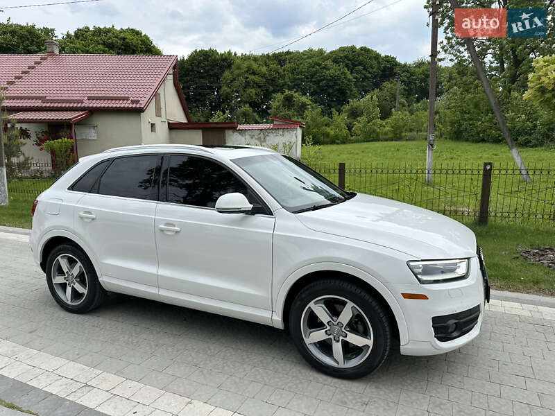 Позашляховик / Кросовер Audi Q3 2014 в Львові