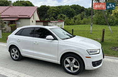 Позашляховик / Кросовер Audi Q3 2014 в 