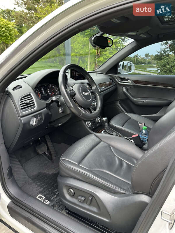 Позашляховик / Кросовер Audi Q3 2014 в Львові