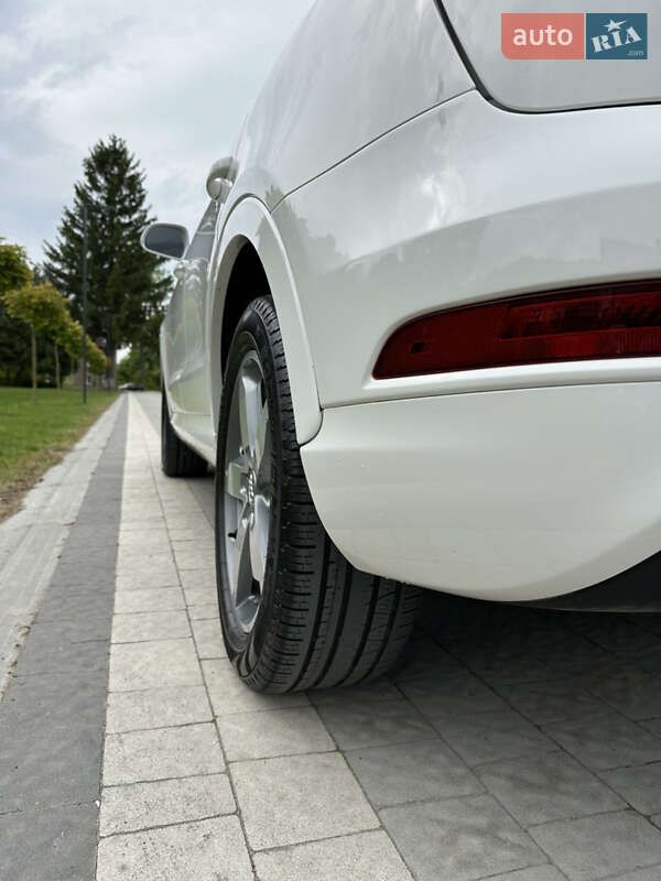 Позашляховик / Кросовер Audi Q3 2014 в Львові