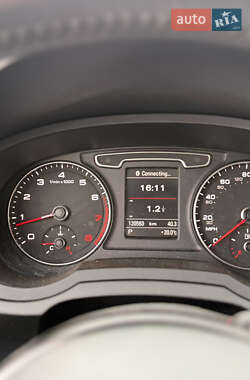 Внедорожник / Кроссовер Audi Q3 2014 в 
