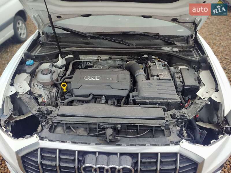 Позашляховик / Кросовер Audi Q3 2019 в Стрию