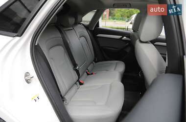 Внедорожник / Кроссовер Audi Q3 2016 в 