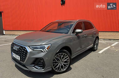 Внедорожник / Кроссовер Audi Q3 2020 в Одессе