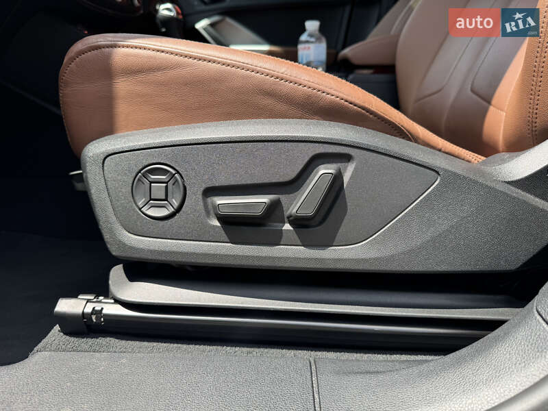 Внедорожник / Кроссовер Audi Q3 2020 в Одессе