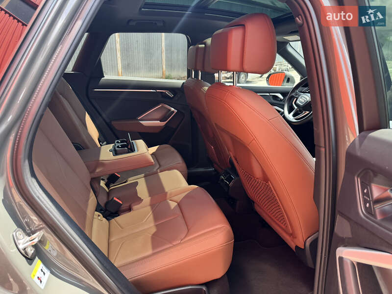Внедорожник / Кроссовер Audi Q3 2020 в Одессе