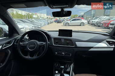 Внедорожник / Кроссовер Audi Q3 2018 в 