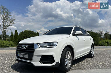 Позашляховик / Кросовер Audi Q3 2017 в Дніпрі