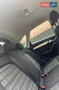 Внедорожник / Кроссовер Audi Q3 2016 в 