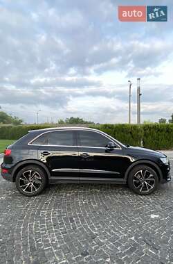 Внедорожник / Кроссовер Audi Q3 2016 в 