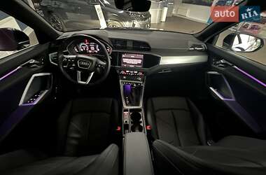 Внедорожник / Кроссовер Audi Q3 2021 в 