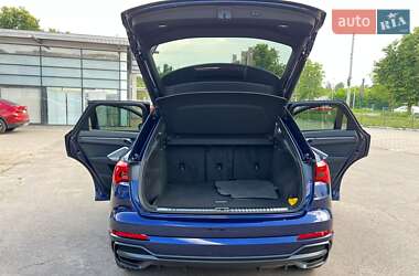 Внедорожник / Кроссовер Audi Q3 2021 в 