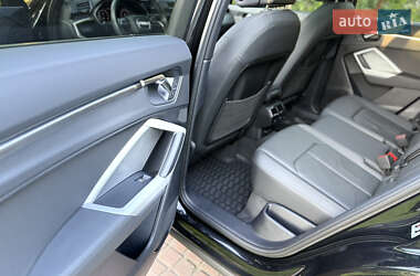 Внедорожник / Кроссовер Audi Q3 2023 в 