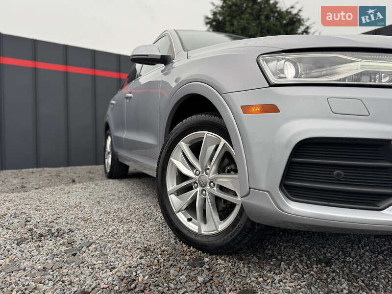 Позашляховик / Кросовер Audi Q3 2015 в Луцьку