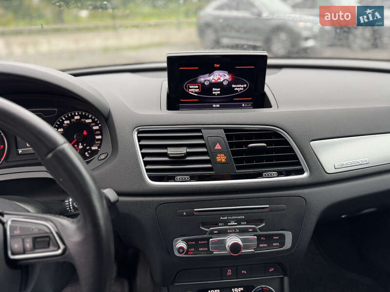 Позашляховик / Кросовер Audi Q3 2015 в Луцьку