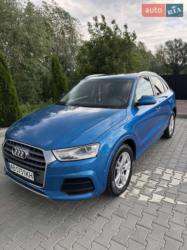 Внедорожник / Кроссовер Audi Q3 2016 в 