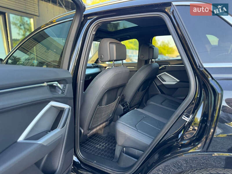 Позашляховик / Кросовер Audi Q3 2019 в Львові