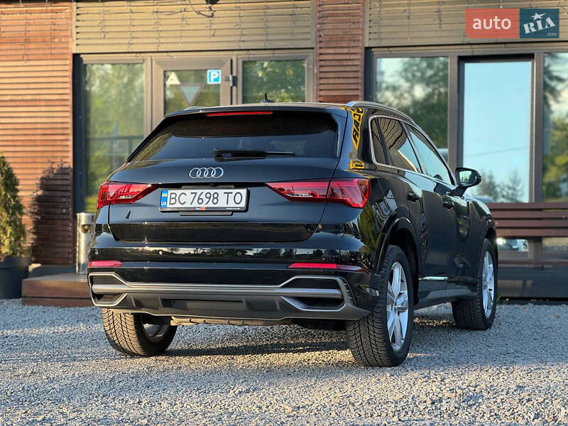 Позашляховик / Кросовер Audi Q3 2019 в Львові