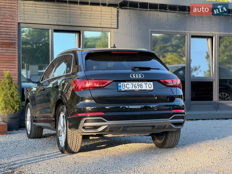 Позашляховик / Кросовер Audi Q3 2019 в Львові
