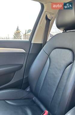 Внедорожник / Кроссовер Audi Q3 2014 в 
