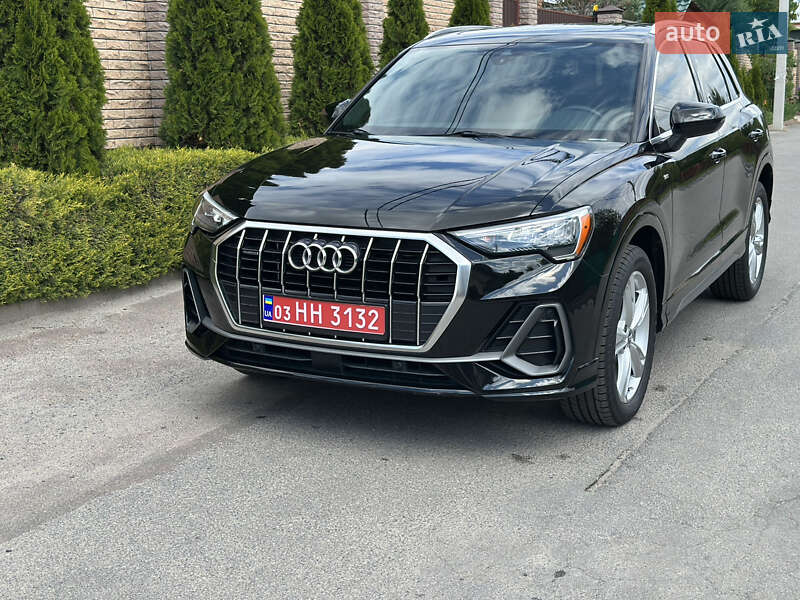 Позашляховик / Кросовер Audi Q3 2019 в Вінниці