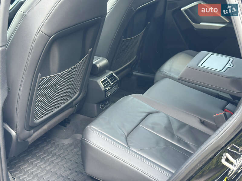 Позашляховик / Кросовер Audi Q3 2019 в Вінниці
