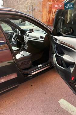 Внедорожник / Кроссовер Audi Q3 2015 в 