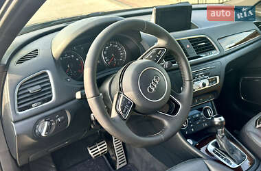 Внедорожник / Кроссовер Audi Q3 2016 в 