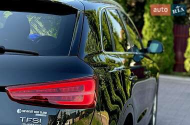 Позашляховик / Кросовер Audi Q3 2016 в 