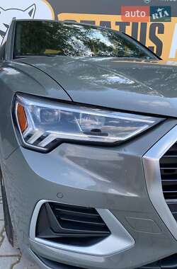 Внедорожник / Кроссовер Audi Q3 2019 в 