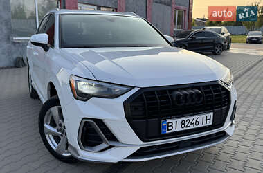 Внедорожник / Кроссовер Audi Q3 2019 в 