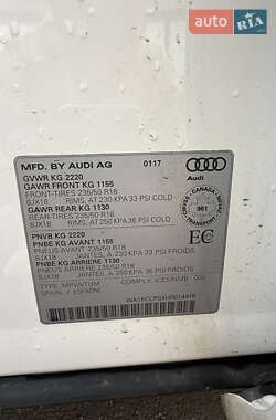 Внедорожник / Кроссовер Audi Q3 2017 в 