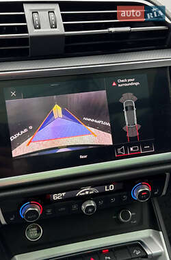 Внедорожник / Кроссовер Audi Q3 2020 в 