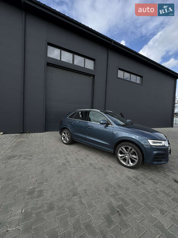Внедорожник / Кроссовер Audi Q3 2015 в Луцке