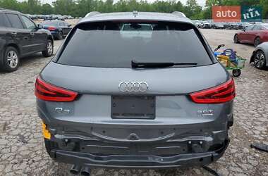 Внедорожник / Кроссовер Audi Q3 2015 в 
