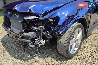Внедорожник / Кроссовер Audi Q3 2022 в 