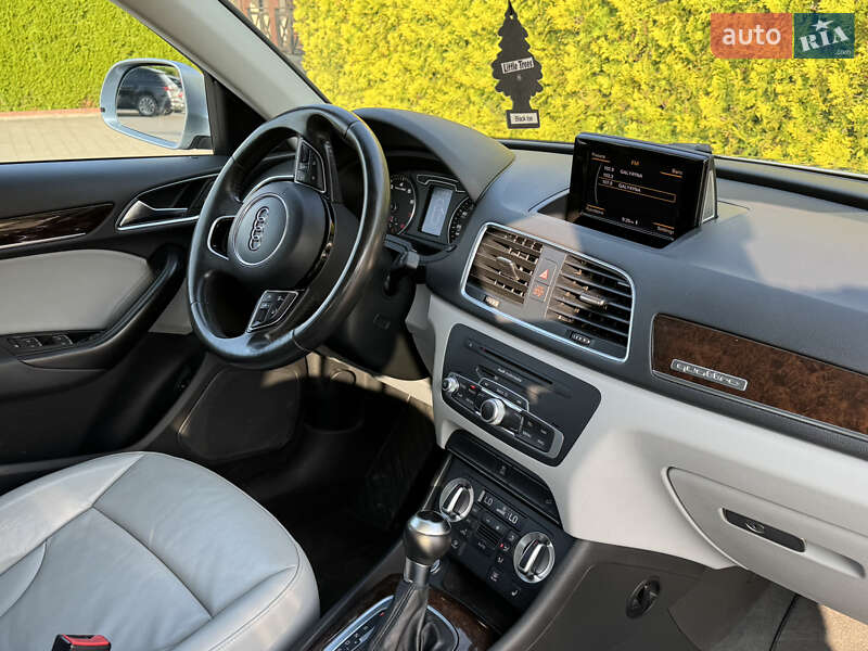 Позашляховик / Кросовер Audi Q3 2014 в Стрию