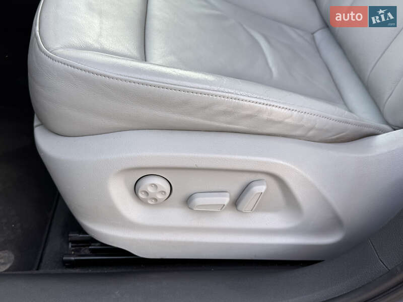 Позашляховик / Кросовер Audi Q3 2014 в Стрию
