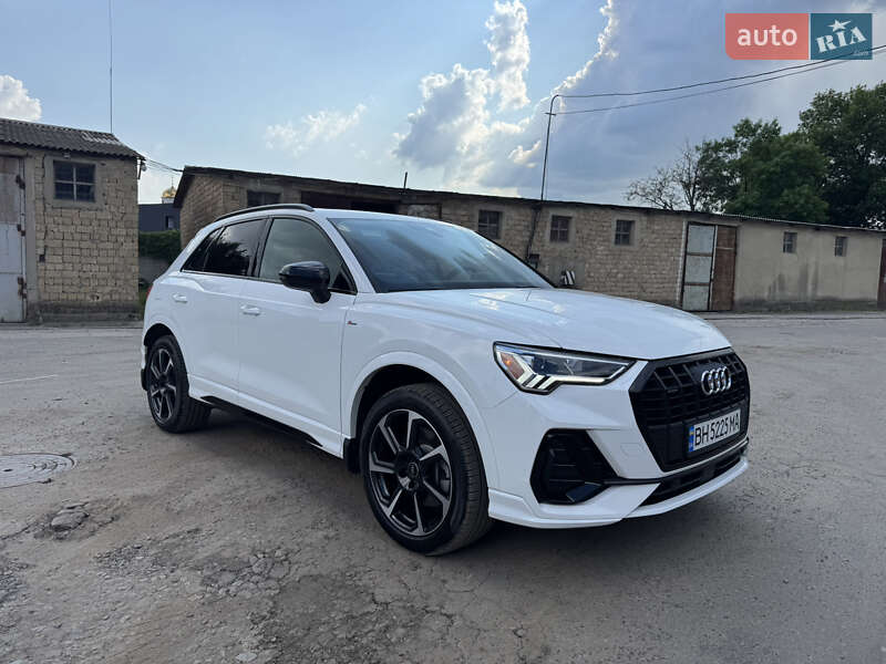 Внедорожник / Кроссовер Audi Q3 2021 в Одессе