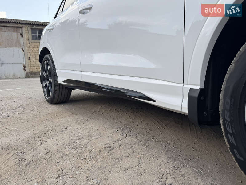 Внедорожник / Кроссовер Audi Q3 2021 в Одессе