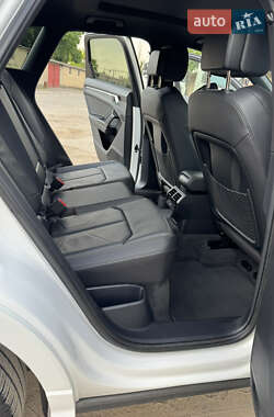 Внедорожник / Кроссовер Audi Q3 2021 в 