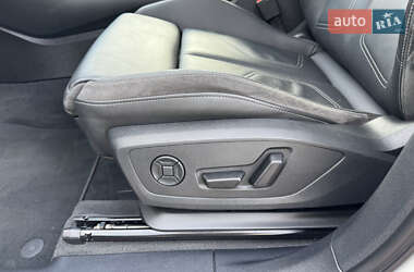 Внедорожник / Кроссовер Audi Q3 2021 в 