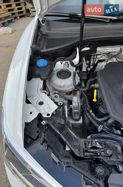 Внедорожник / Кроссовер Audi Q3 2021 в 