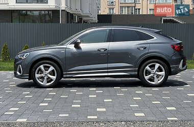 Внедорожник / Кроссовер Audi Q3 2020 в 