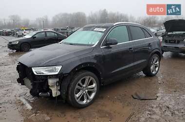 Внедорожник / Кроссовер Audi Q3 2016 в 