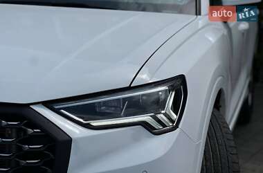Внедорожник / Кроссовер Audi Q3 2020 в 