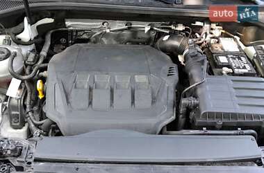 Внедорожник / Кроссовер Audi Q3 2020 в 
