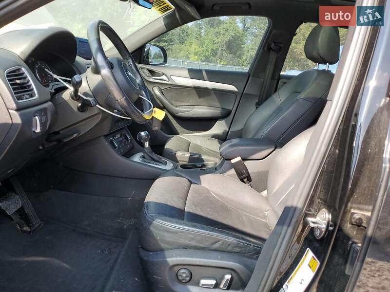 Внедорожник / Кроссовер Audi Q3 2016 в Львове
