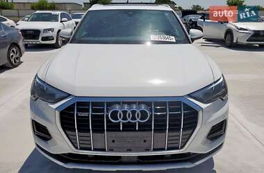 Внедорожник / Кроссовер Audi Q3 2020 в 